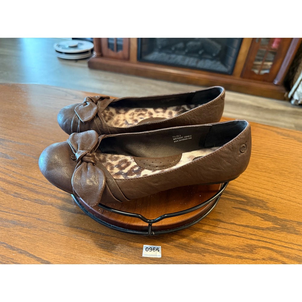 Born Brown Leather Bow Ballet‎ Flats Leopard Print Lining B59457 Womens 7.5 - Picture 2 of 6